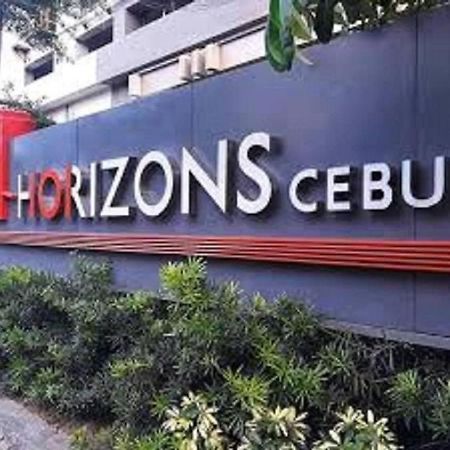 Horizon 101 A1 Shortwalk Robinson Mall Mango Square Bars Free Pool Apartment Cebu ภายนอก รูปภาพ