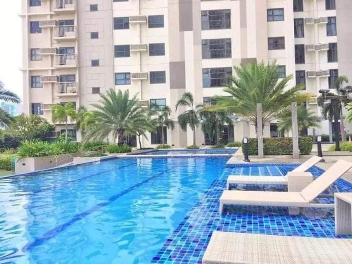 Horizon 101 A1 Shortwalk Robinson Mall Mango Square Bars Free Pool Apartment Cebu ภายนอก รูปภาพ