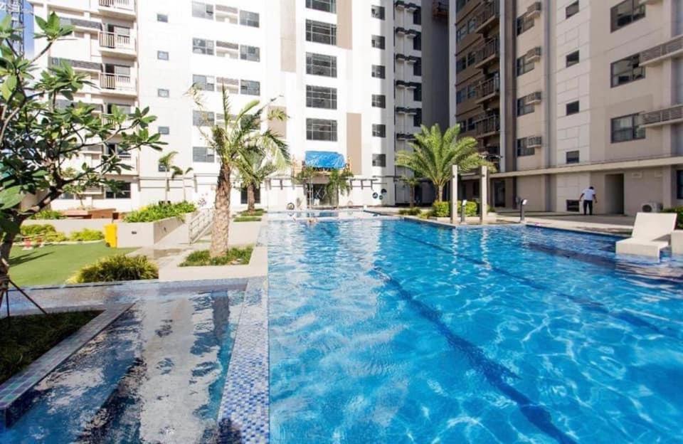 Horizon 101 A1 Shortwalk Robinson Mall Mango Square Bars Free Pool Apartment Cebu ภายนอก รูปภาพ